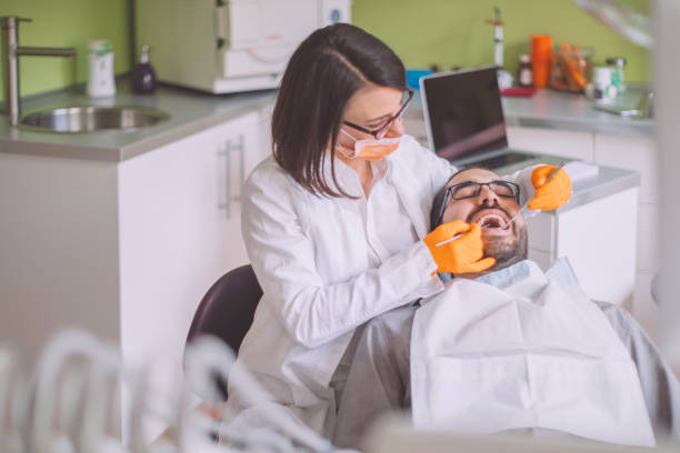 Best Emergency Tooth Extraction in Palm River Clair Mel, FL